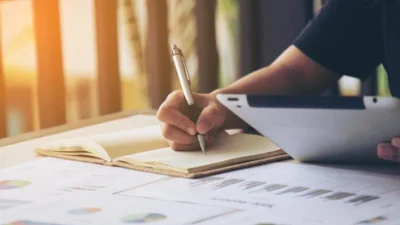 Hiring Online Class Help for Large-Scale Group Assignments